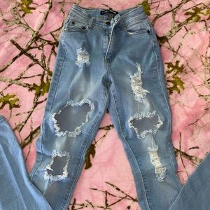 Fashion nova ripped jeans